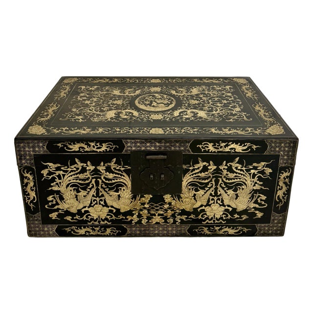 Early 20th Century Chinoiserie Asian Black Lacquer and Gold Trunk Chest For Sale