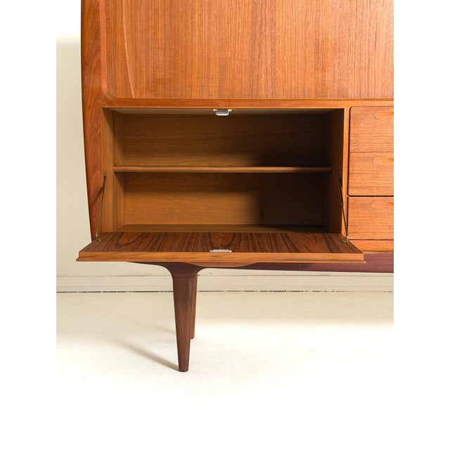UM18 Sideboard in Teak by Johannes Andersen for Uldum Møbelfabrik, 1960s For Sale - Image 9 of 15