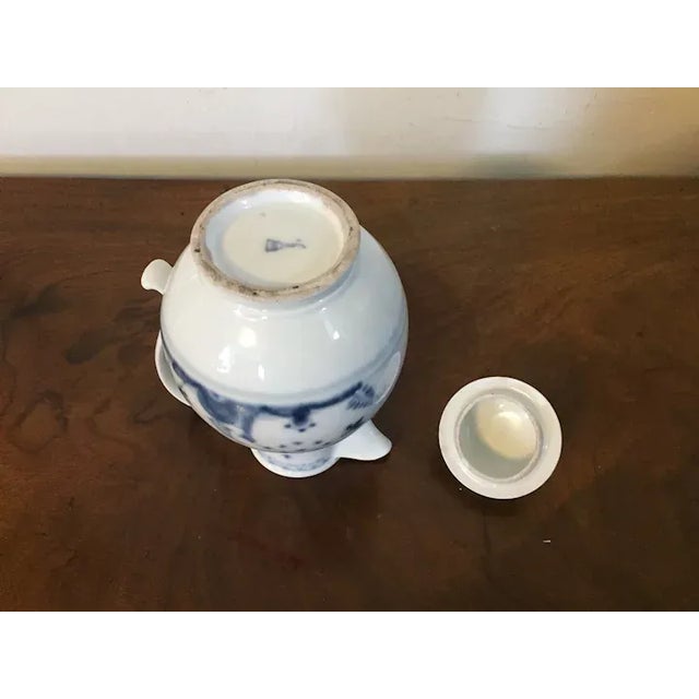 Antique 18th Century Vienna Porcelain Milk Jug and Cover in Chinese Blue & White For Sale In New York - Image 6 of 13