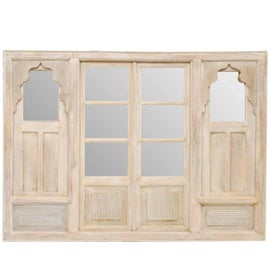 Example of Mirrored Glass Outdoor