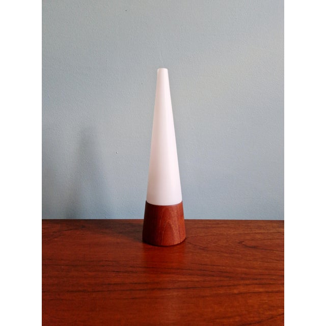 1960s Scandinavian Table Lamp in Teak and Satin White Opaline by Hans-Agne Jakobsson for AB Markaryd, 1960s For Sale - Image 5 of 12