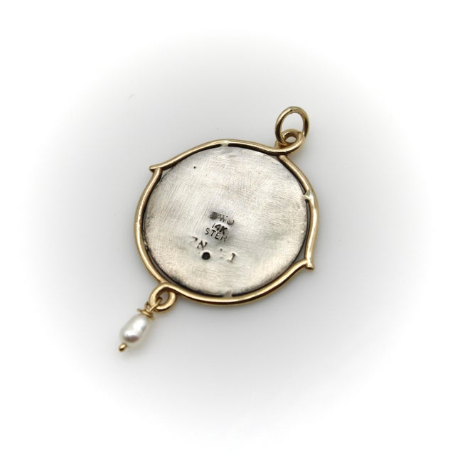 1990s 1990s Sterling Silver and 14k Gold Brother Wolf Wailing Wall Medallion For Sale - Image 5 of 7