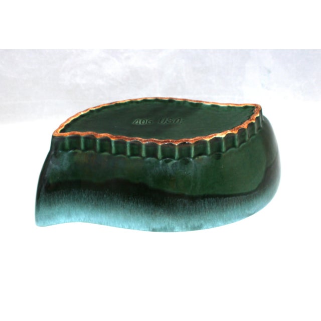 1960s Mid Century Modern Hull Pottery Green Drip Glaze Leaf Shaped Planter Bowl 406 For Sale - Image 9 of 10