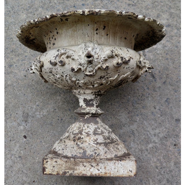 J.W. Fiske & Company Vintage J W Fiske Victorian Planters - A Pair For Sale - Image 4 of 6