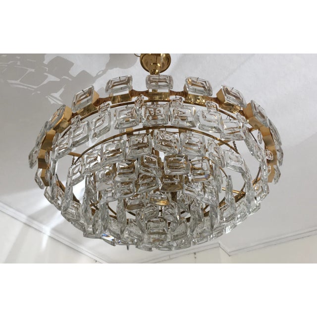 Large Brutalist Crystal & Gilded Brass Chandelier from Palwa For Sale - Image 4 of 12
