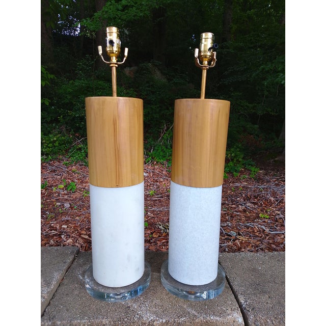 Contemporary Late 20th Century Contemporary Stone and Lucite Table Lamps - Set of 2 For Sale - Image 3 of 5