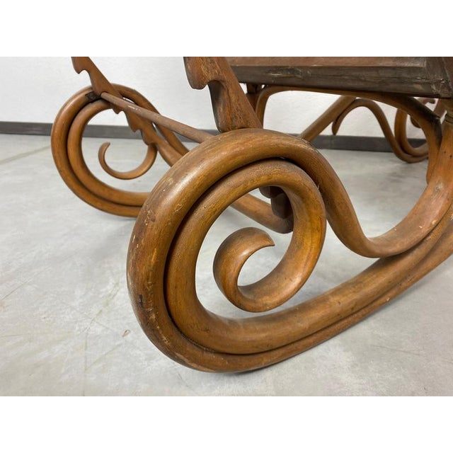 Bentwood No. 2 Daybed attributed to Thonet, 1880 For Sale - Image 13 of 18
