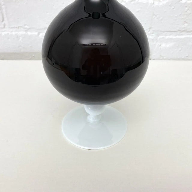 1960s Vintage Black / White Italian Cased Narrow Neck Vase Empoli Cased Glass For Sale In San Francisco - Image 6 of 8
