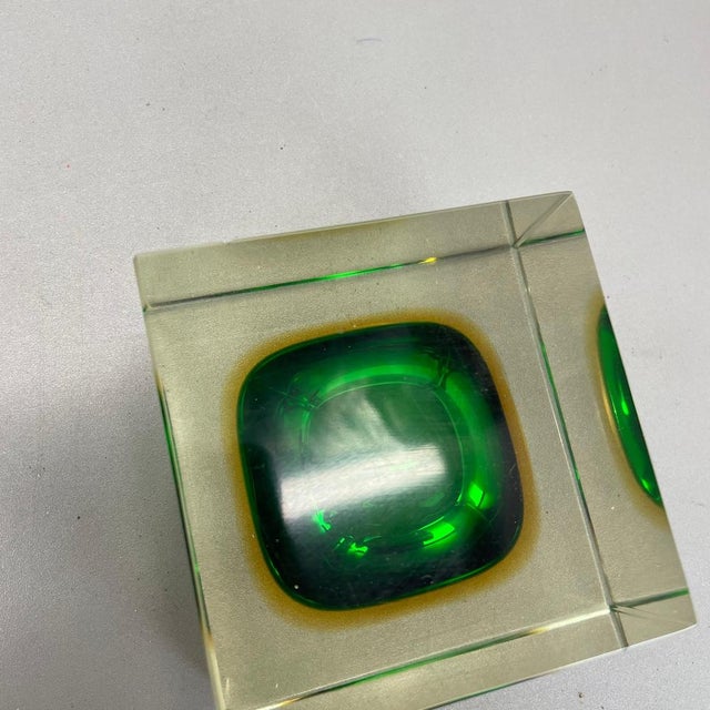 Murano Green Glass Sommerso Block Cube Ashtray from Flavio Poli, Italy, 1970s For Sale - Image 14 of 18