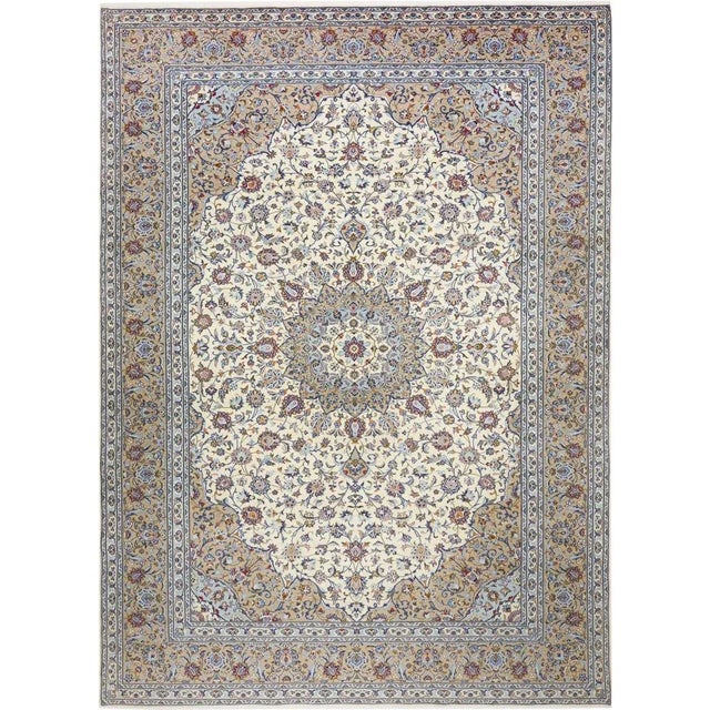 • Kashan rug | Knot density: approx. 200.000 knots/m² | Material: 100% virgin wool and 100% cotton | Size: 293 x 400 cm |...