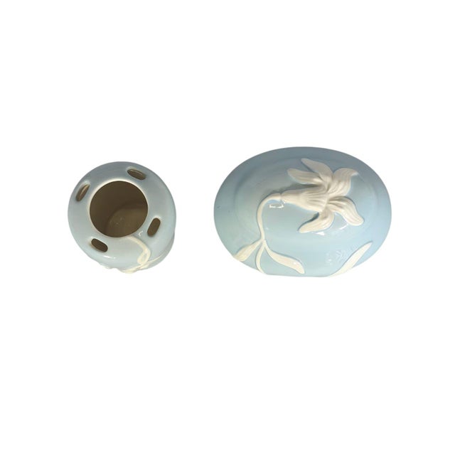 Posy Vase and Lidded Bowl with Applied White Relief Flowers from Seyei Fine China, Japan, 1970, Set of 2 For Sale - Image 10 of 10