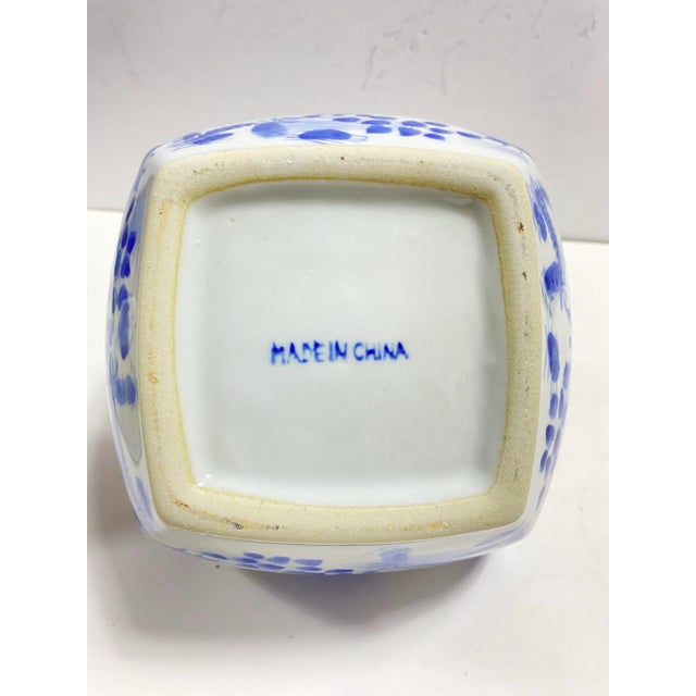 Blue Blue & White Koi Ginger Jar With Lid – Chinoiserie Porcelain Vase, Fish Motif Decor For Sale - Image 8 of 11