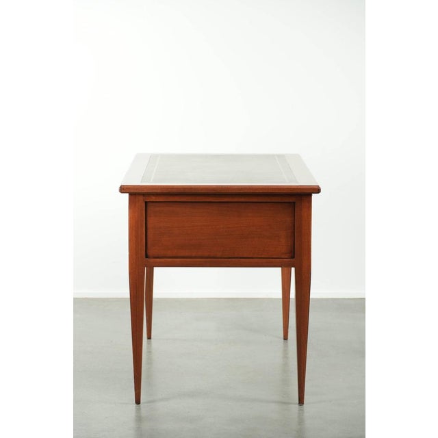 English Desk with Green Leather Top, Gilt Details and 5 Drawers For Sale - Image 4 of 15
