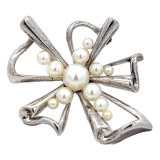 1990s Mikimoto Estate Akoya Pearl Brooch Pin Silver For Sale
