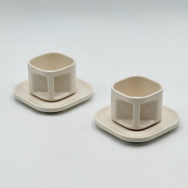 Ivory Ivory Ceramic Cups and Saucers by Makio Hasuike for Arnolfo di Cambio, Italy, 1970s, Set of 4 For Sale - Image 8 of 13