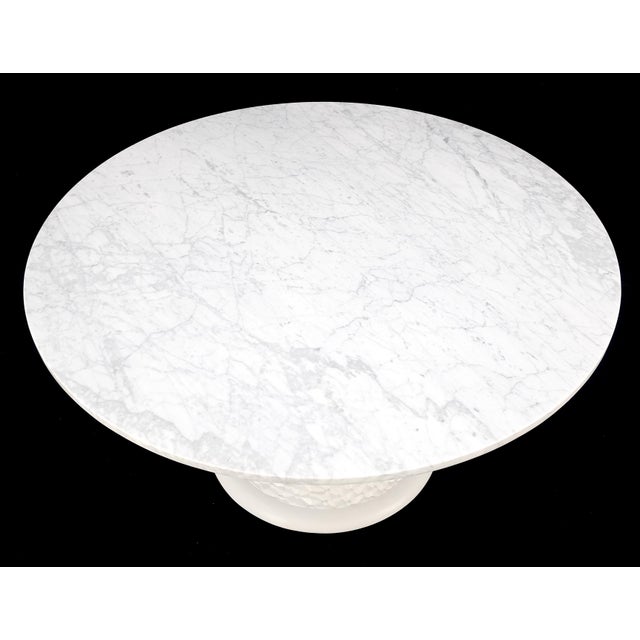 Round White Marble 1" Thick Top Diamond Pattern Texture Composition Tulip Shape For Sale - Image 6 of 11