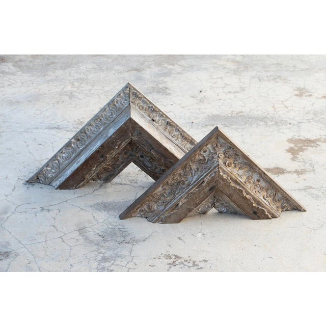 Dove Gray 18th Century Antique Baroque Carved and Gilded Wooden Fragments - Set of 2 For Sale - Image 8 of 12