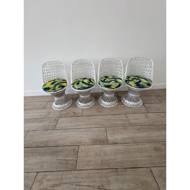 Mid-Century 5 Piece Spun Fiberglass Table and Chairs For Sale - Image 12 of 12