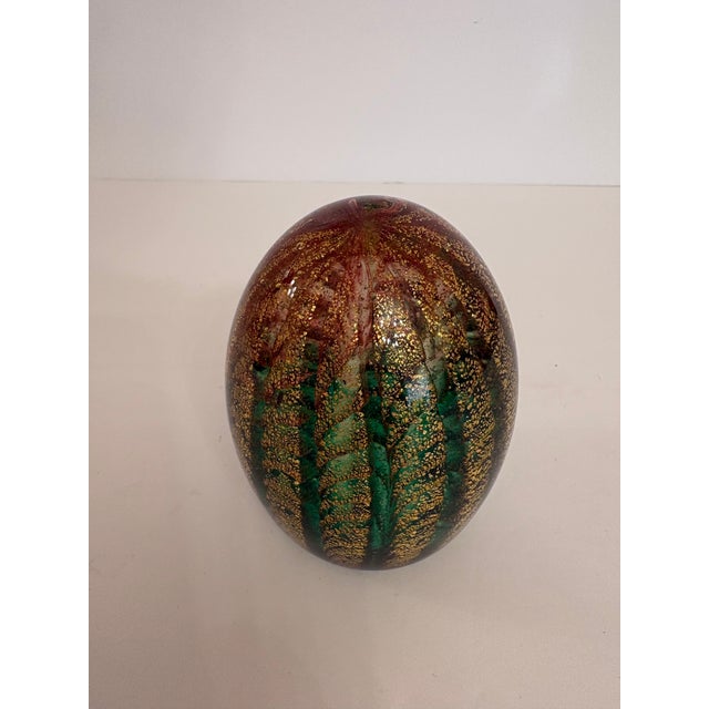 Mid-Century Modern 1950s Murano "Barovier & Toso" Hand Blown Glass Adventurine Gold Flex Paperweight For Sale - Image 3 of 5
