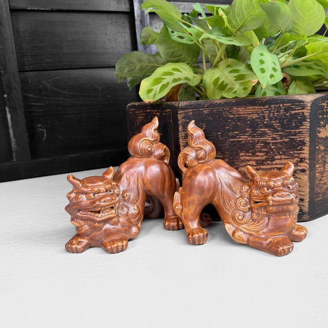 Japanese Ceramic Shisa Figures, 1980, Set of 2 For Sale - Image 4 of 11