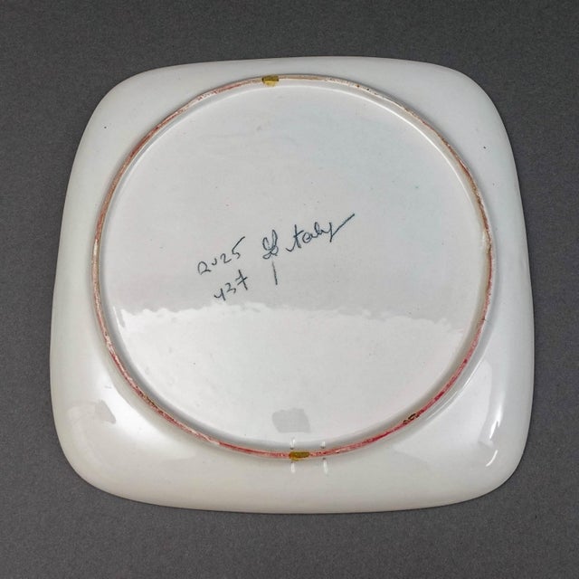 Mid 20th Century Milvia Quadrifoglio Italy Vintage Hand Painted Pottery Platter Plate 10.75" For Sale - Image 4 of 7
