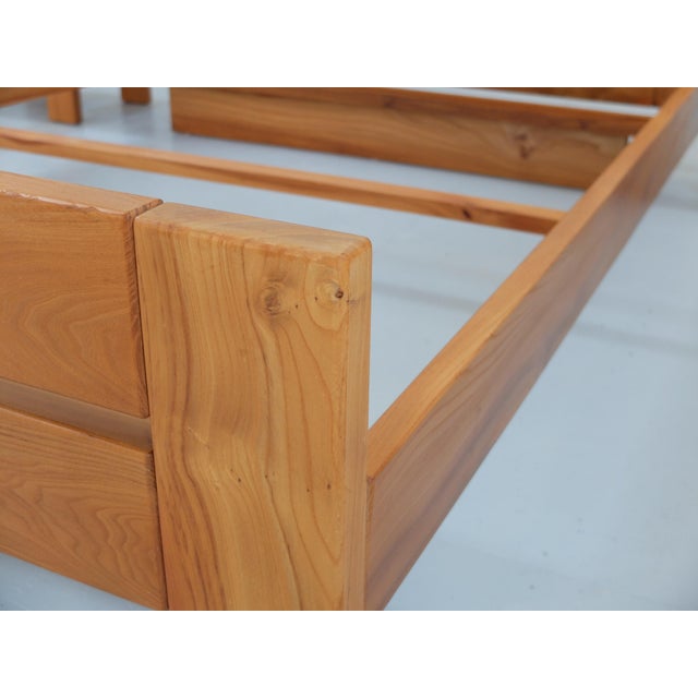 Bed Frame and Bedside Tables in Elm Wood from Regain, France, 1980s, Set of 3 For Sale - Image 15 of 16