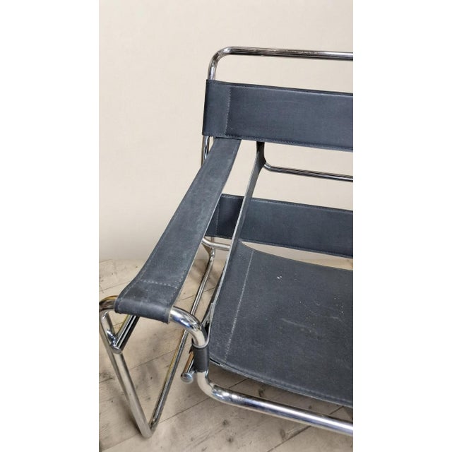 Black Vintage B3 Wassily Chair in Black Leather by Marcel Breuer for Knoll International, 1980s For Sale - Image 8 of 9