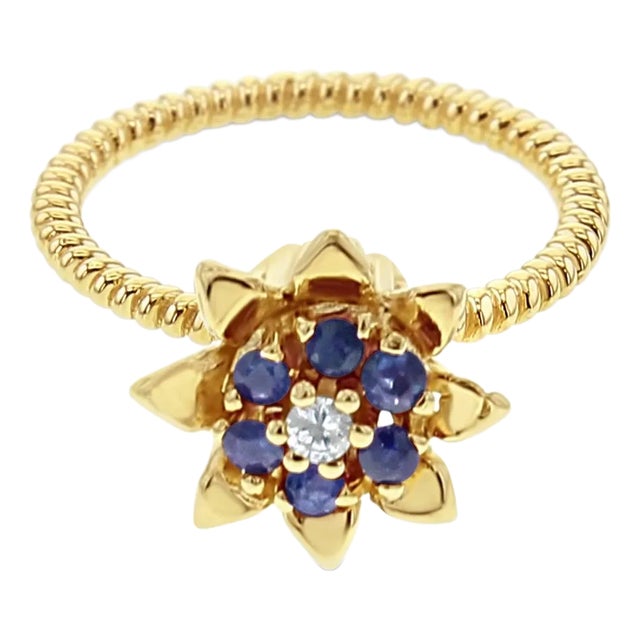 Tall Sapphire Tulip Ring 14k Yellow Gold, Size 5 For Sale
