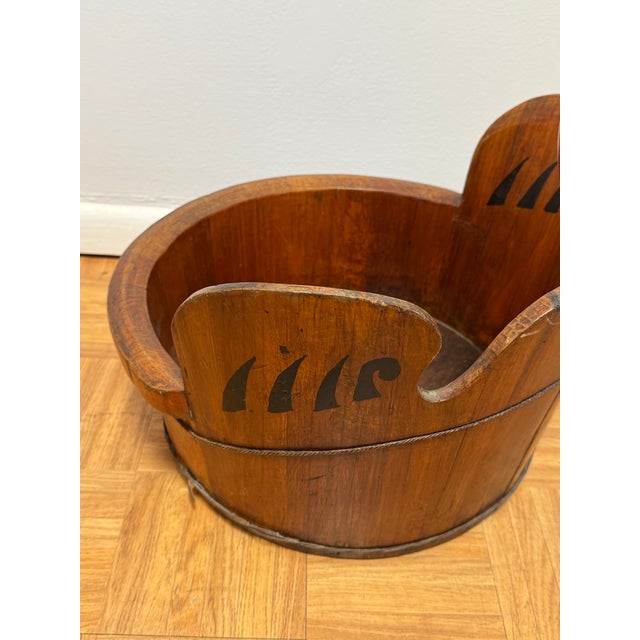 Brown Antique Chinese Carved Wood Crane Basket | Southern China Folk Art Laundry Basket | Rustic Farmhouse Storage For Sale - Image 8 of 11