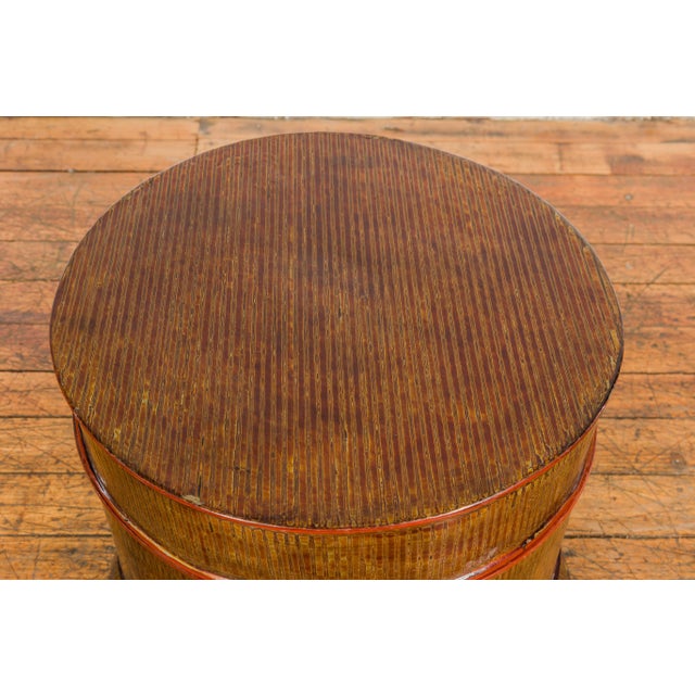 Brown Burmese Vintage Negora Lacquer Circular Storage Bin with Vertical Stripes For Sale - Image 8 of 12