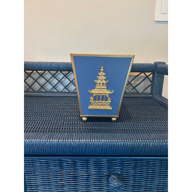 Pagoda Chinoiserie Blue Cachepot For Sale In Chicago - Image 6 of 8