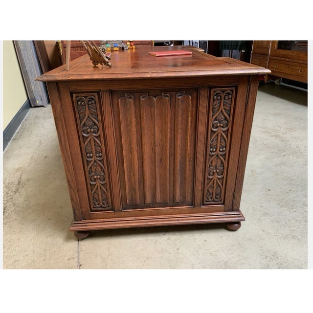 Antique Neo-Gothic Desk in Oak, 1880 For Sale - Image 13 of 14