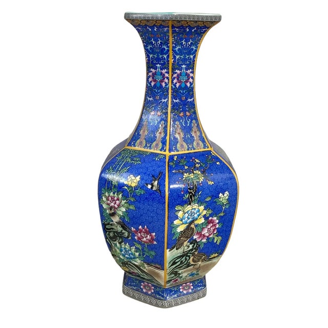 Chinoiserie Famille Rose Style Hexagonal Shaped Vase 18" H For Sale In New York - Image 6 of 8