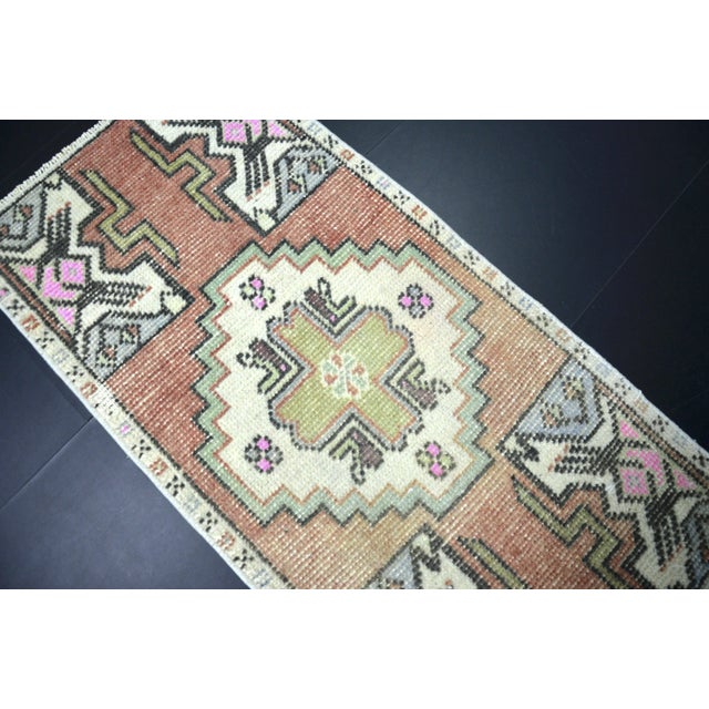 Turkish Handmade Wool Small Rug, 1960s For Sale - Image 4 of 6