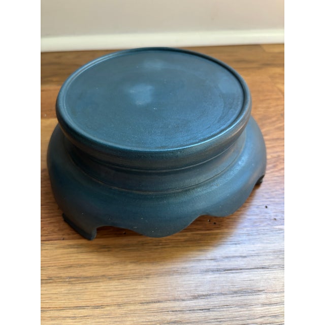 Early 20th Century Large Antique Yixing Zisha Clay Handled Vase With Imperial Dragon & Phoenix on Stand For Sale - Image 5 of 15