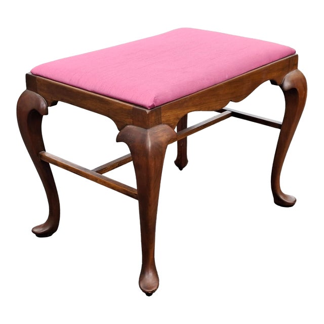Early 20th Century Maddox Colonial Queen Anne Mahogany and Upholstered Bench For Sale