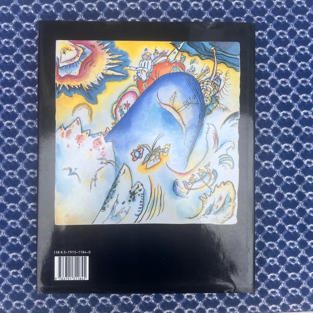 This is a visually striking art book of a major artist, Vasily Kandinsky, edited with contributions by Vivian Endicott...