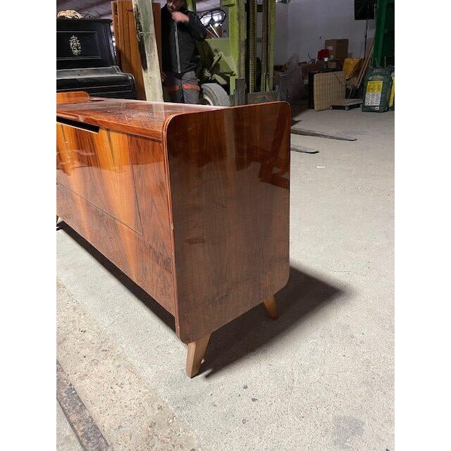 Vintage long chest of drawers / bar / t.v, 1960 by tatra nabytok in very good original condition dims; h= 78 cm w= 154 cm...