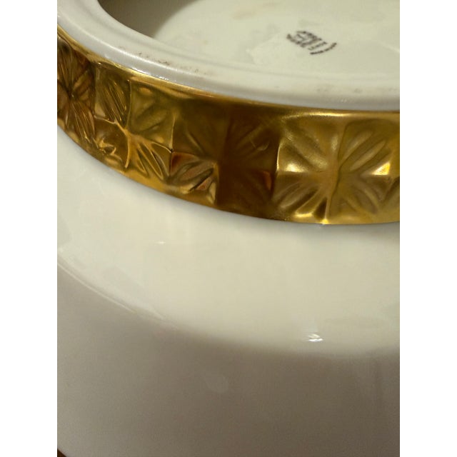 Ivory 1970s Lenox Landmark Serving Bowl For Sale - Image 8 of 14