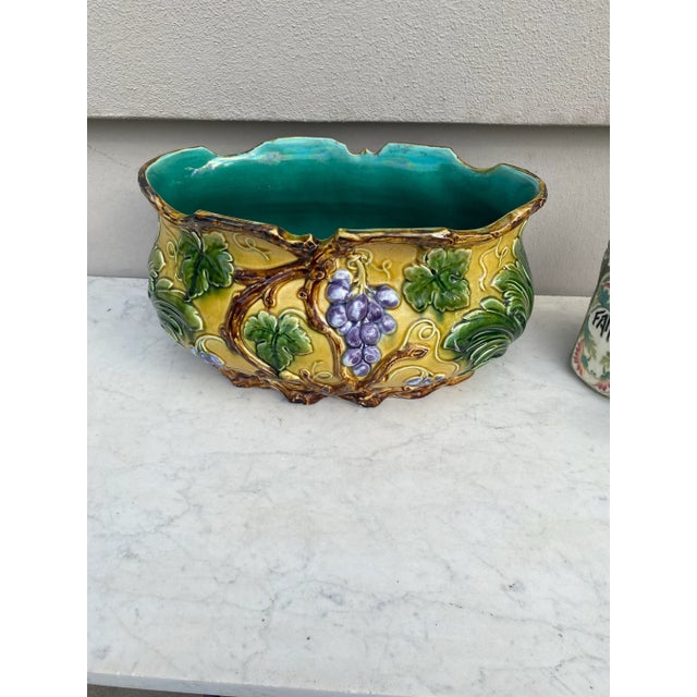 Large French Majolica grapes jardinière, circa 1880.