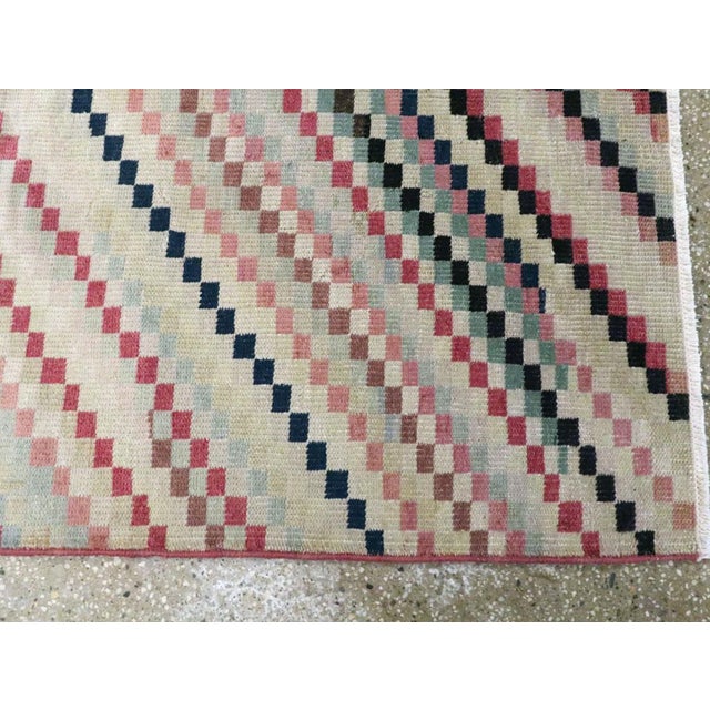 Ivory Galerie Shabab Collection Mid-20th Century Handmade Turkish Anatolian Gallery Rug For Sale - Image 8 of 10