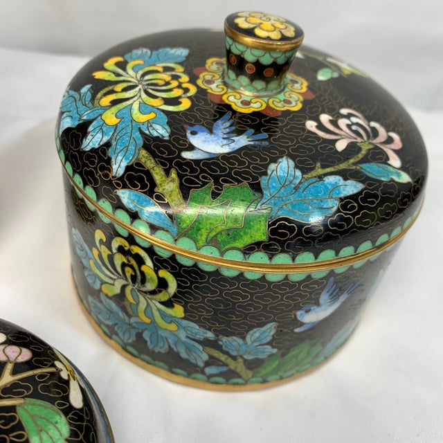 Late 20th Century Vintage Chinese Cloisonné Trinket Box Trio – Black Enamel & Floral For Sale - Image 5 of 9