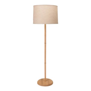 Mid-Century-Inspired Floor Lamp "Eddie" in Oak For Sale