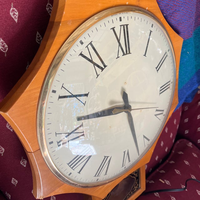 Vintage United Clock Corp Octagon Electric Wall Clock For Sale - Image 4 of 12