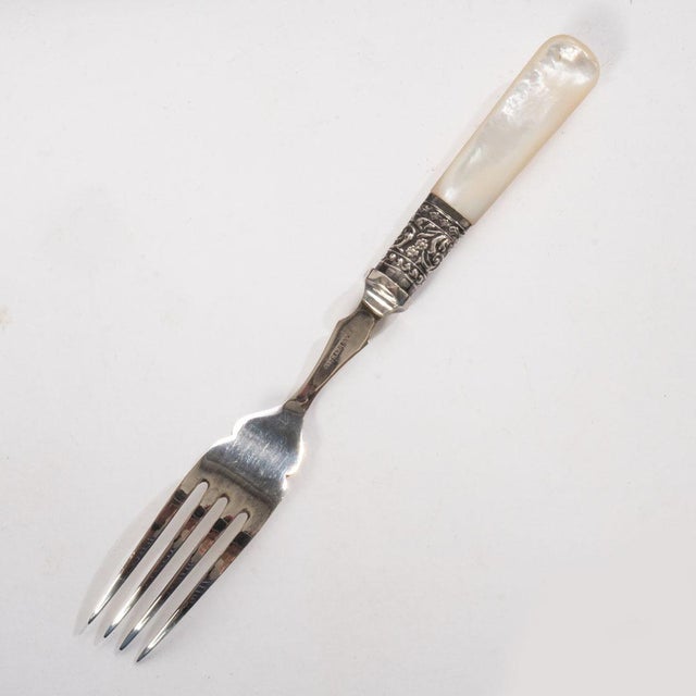 Early 20th Century Boxed Set of Mother of Pearl Handle Fish Knives and Forks- Sterling Silver Bands- 13 Pieces For Sale - Image 11 of 12