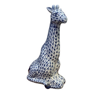 Vintage MCM Andrea by Sadek Blue & White Painted Fishnet Sitting Giraffe 13" Tall Figurine For Sale