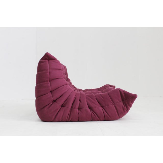 Vintage Togo Ligne Roset 2-seater sofa designed by Michel Ducaroy in the 1970s. This is an original Togo sofa in a...