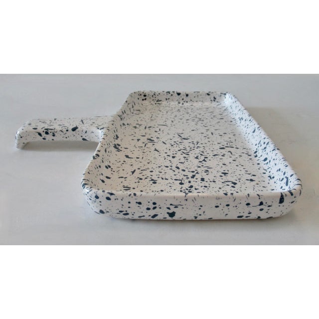 Vintage MCM "Dr. Douglas" Ironstone Splatter-Motif Handled Baking Pan For Sale - Image 4 of 12