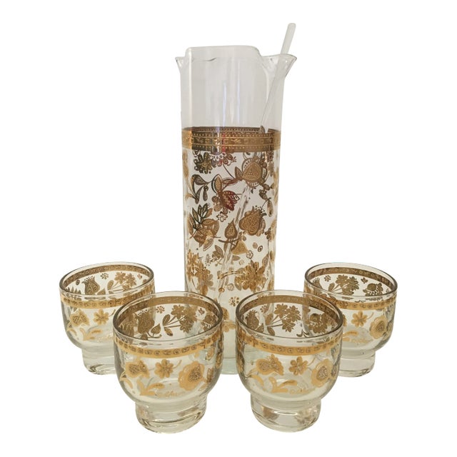 Mid-Century Modern Culver Chantilly Martini Pitcher & Four Footed Glasses- 6 Piece. For Sale