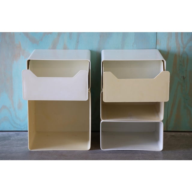 Kartell Pair of Italian Space Age Modular Nightstands / End Tables 1970s For Sale - Image 4 of 10